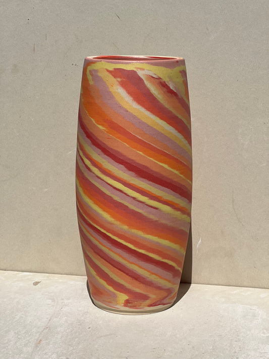 Reds marbled vase