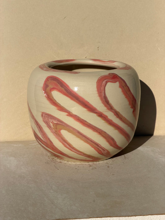 Reds Twist up Vase