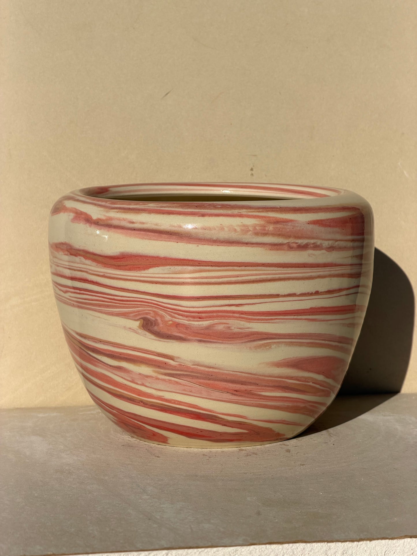 Reds Twist up Vase
