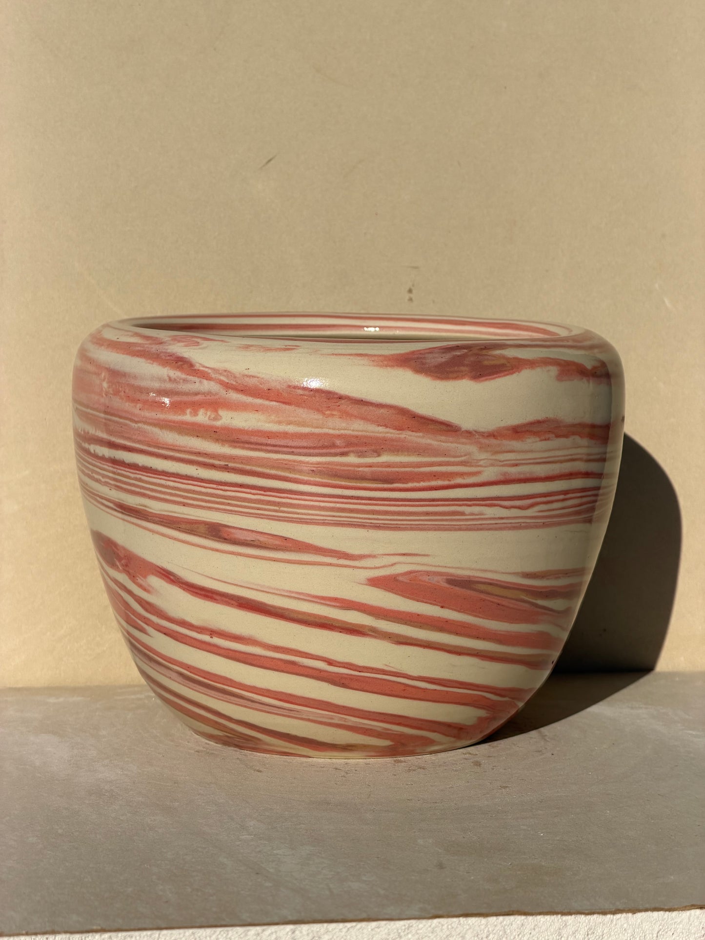 Reds Twist up Vase