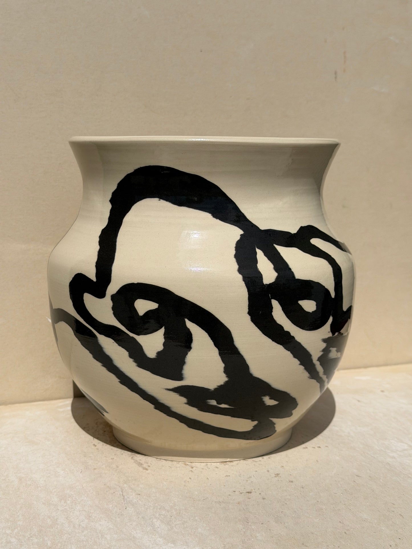Faces Vase