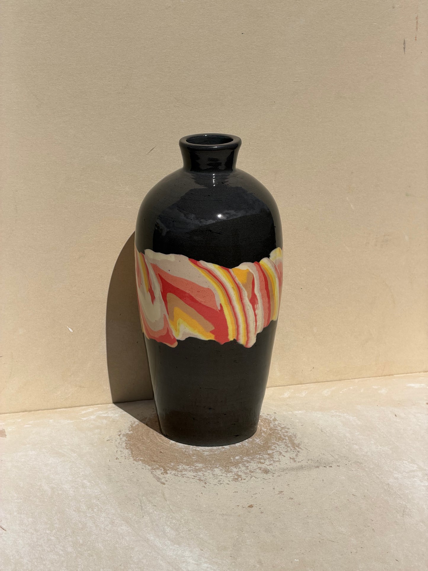 Black Nerikomi Band Bottle